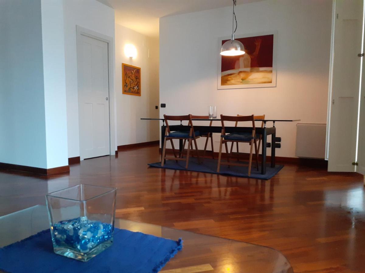 Olimpia Apartment City Center Salerno Bagian luar foto