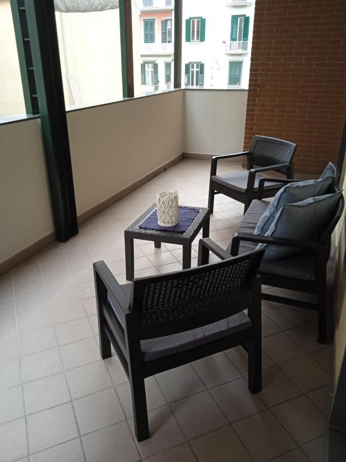 Olimpia Apartment City Center Salerno Bagian luar foto